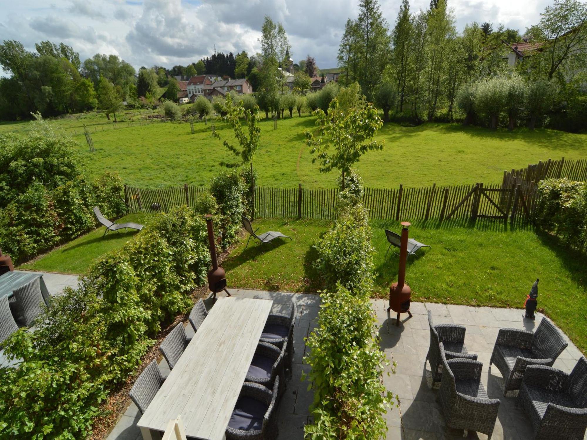 Stunning Holiday Home Near Forest In Slenaken Exterior foto