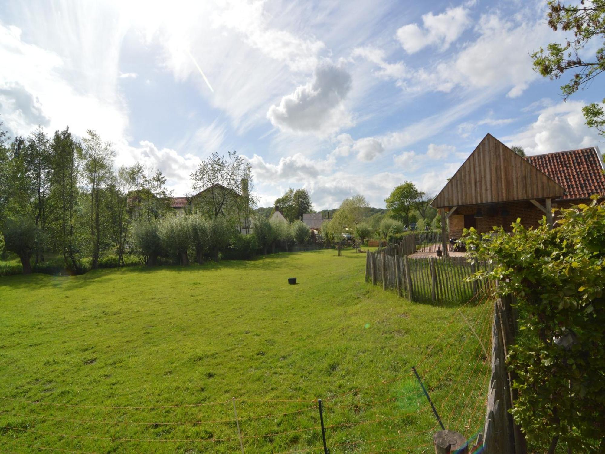 Stunning Holiday Home Near Forest In Slenaken Exterior foto